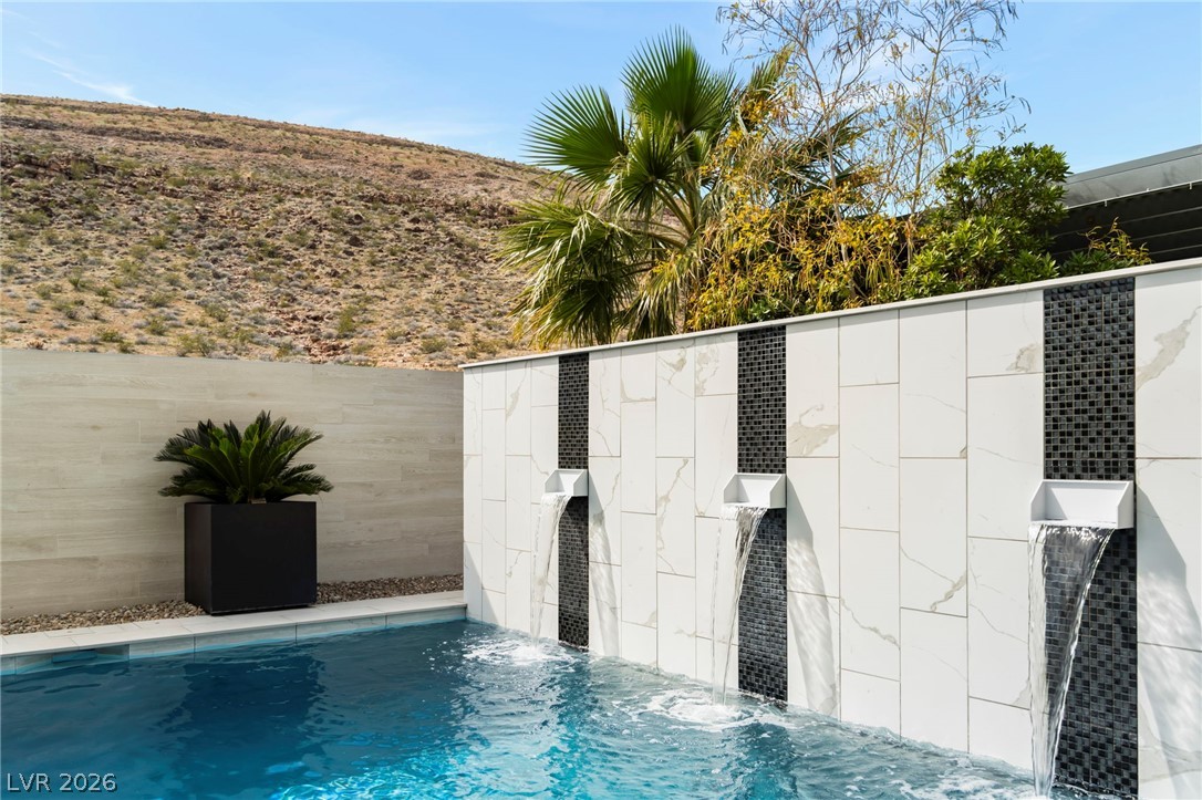 5201 Peak Climb Drive