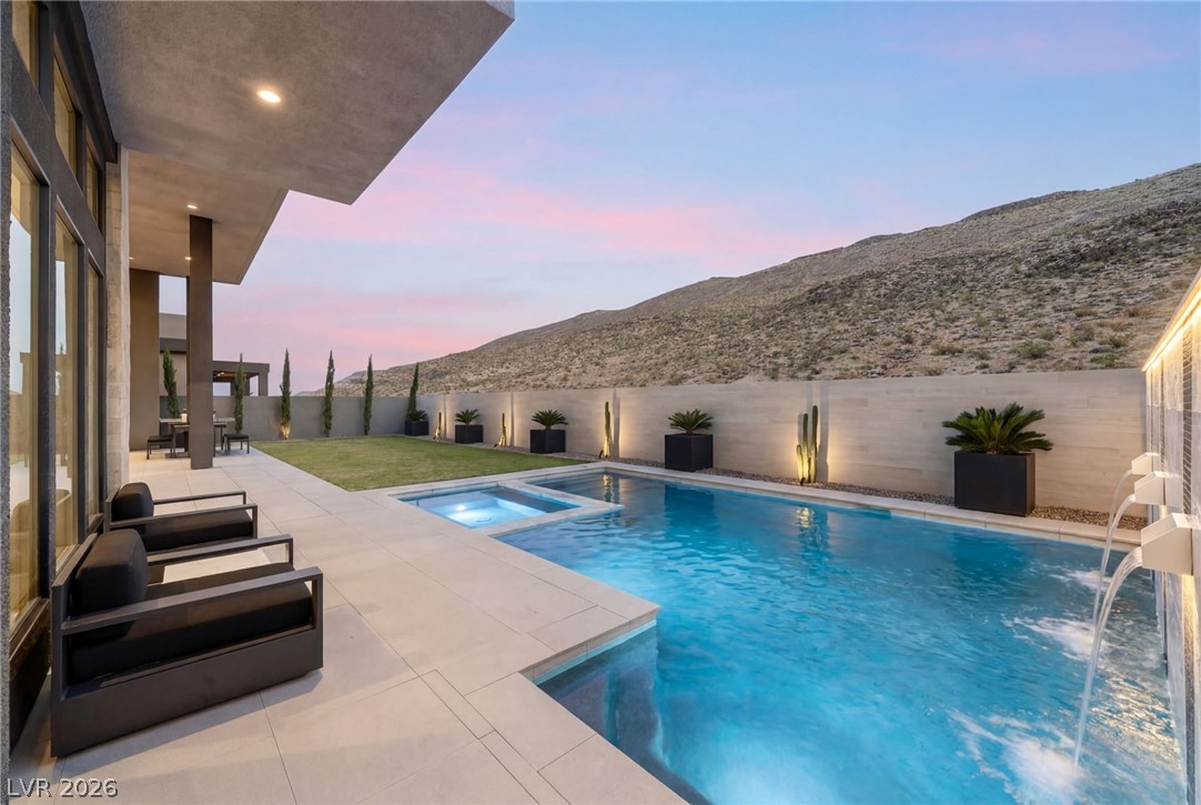 5201 Peak Climb Drive