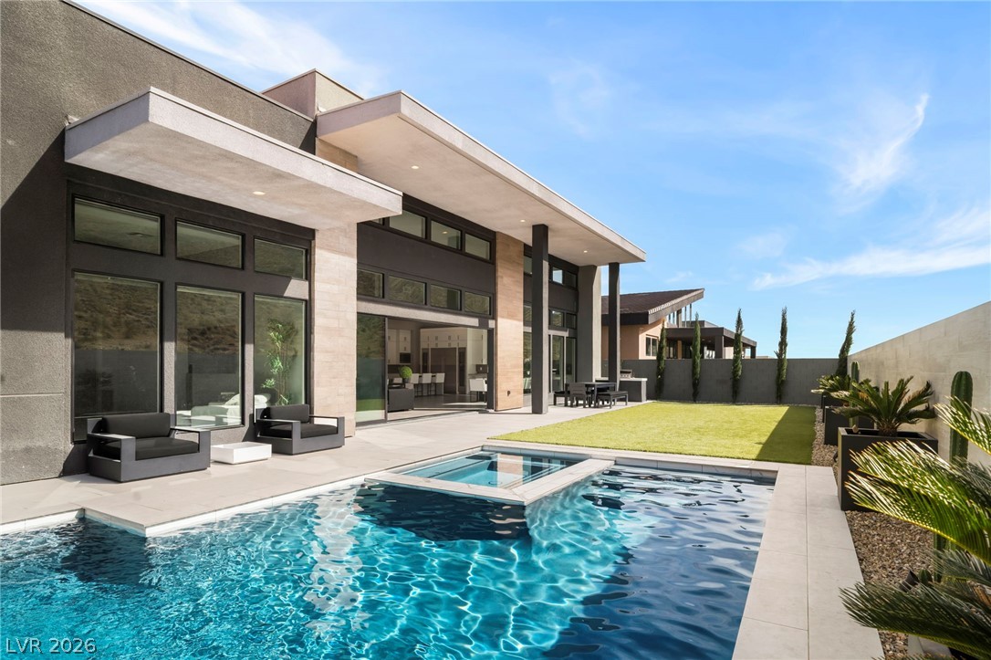 5201 Peak Climb Drive