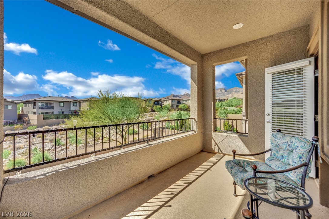 737 Foreign Reef Way