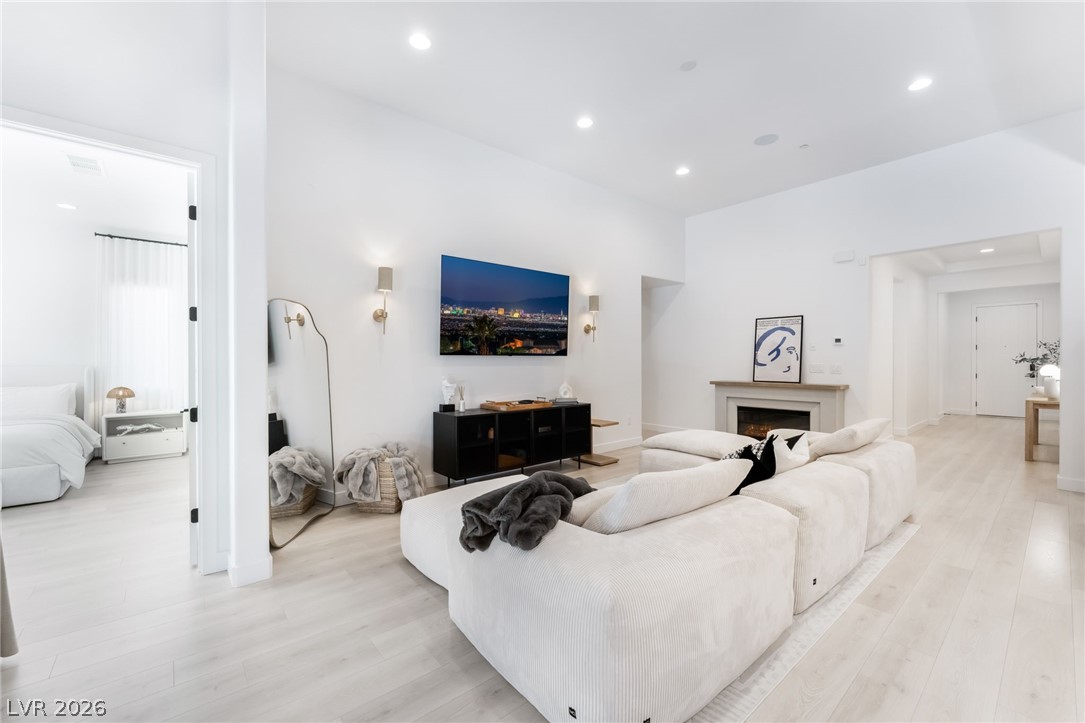 10149 Zeta Tucana Street