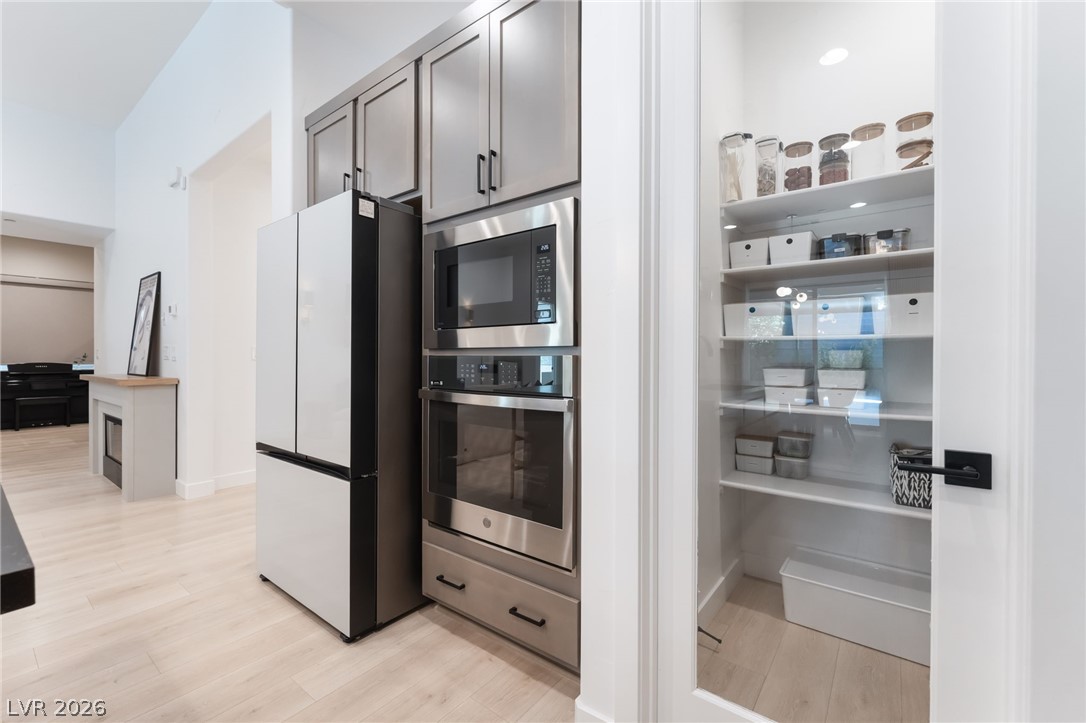 10149 Zeta Tucana Street