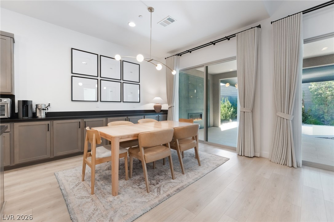 10149 Zeta Tucana Street