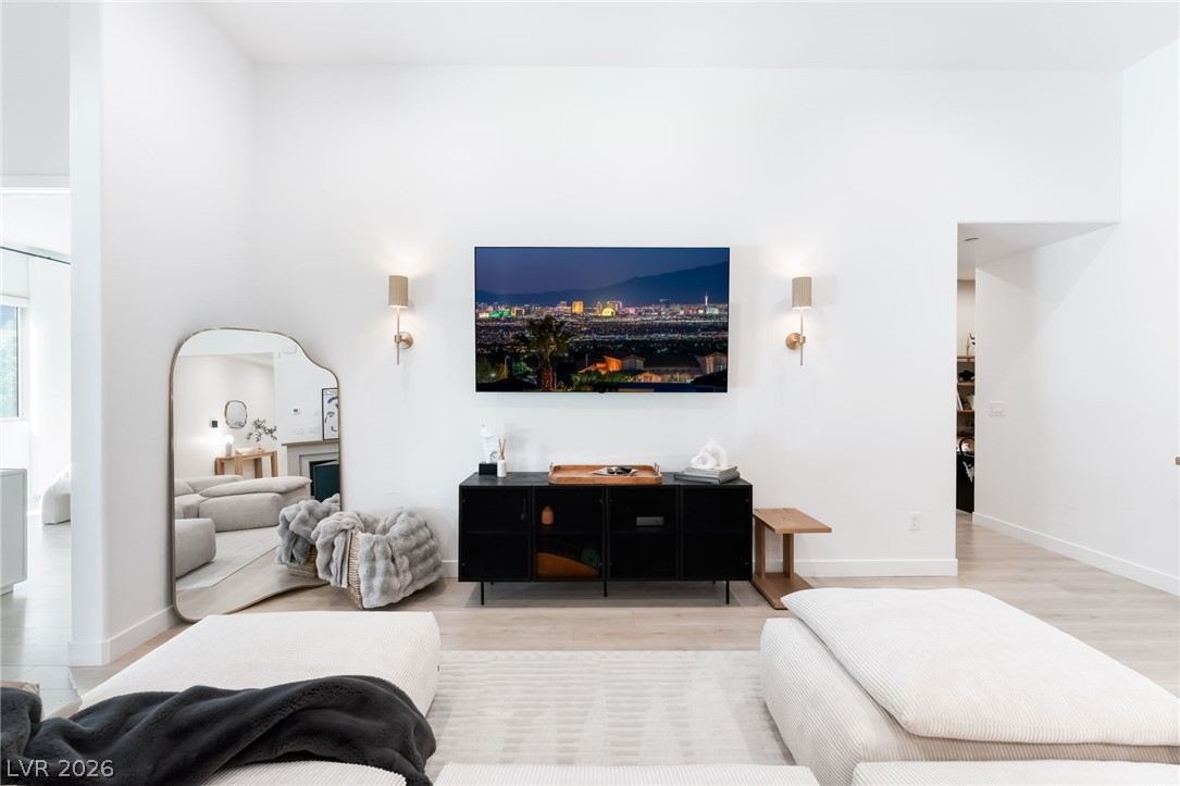 10149 Zeta Tucana Street