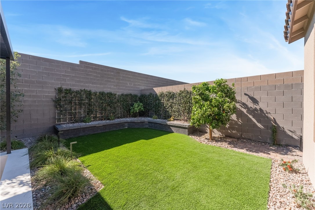 10149 Zeta Tucana Street