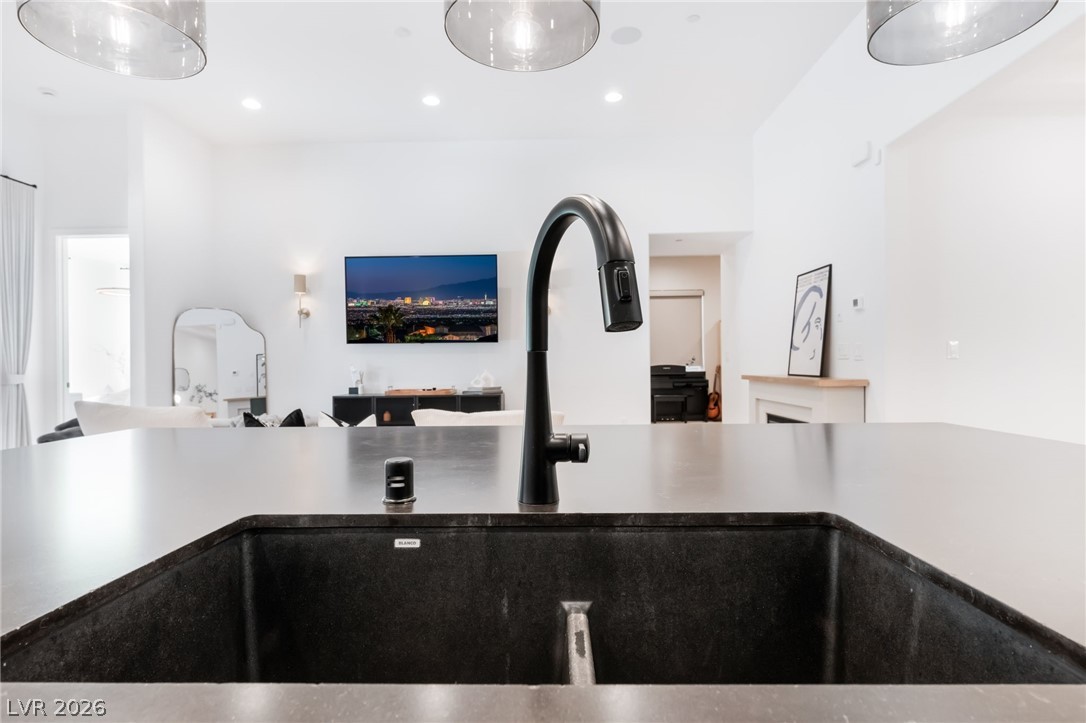 10149 Zeta Tucana Street