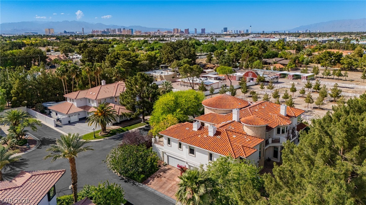 3495 Pama Lane