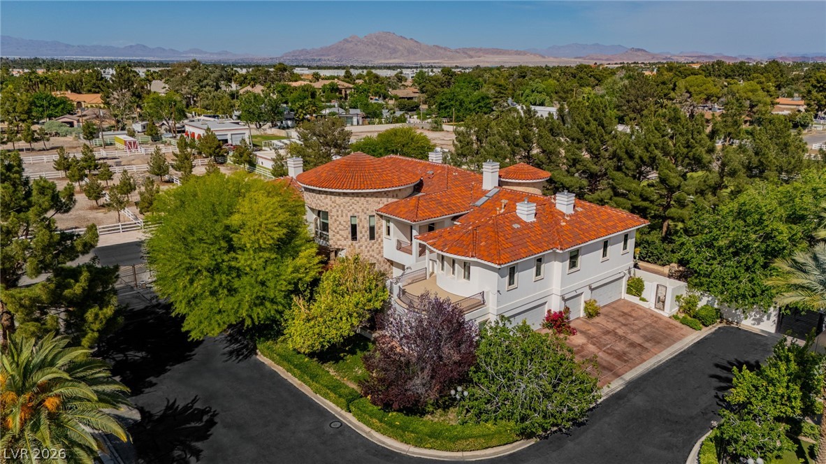 3495 Pama Lane