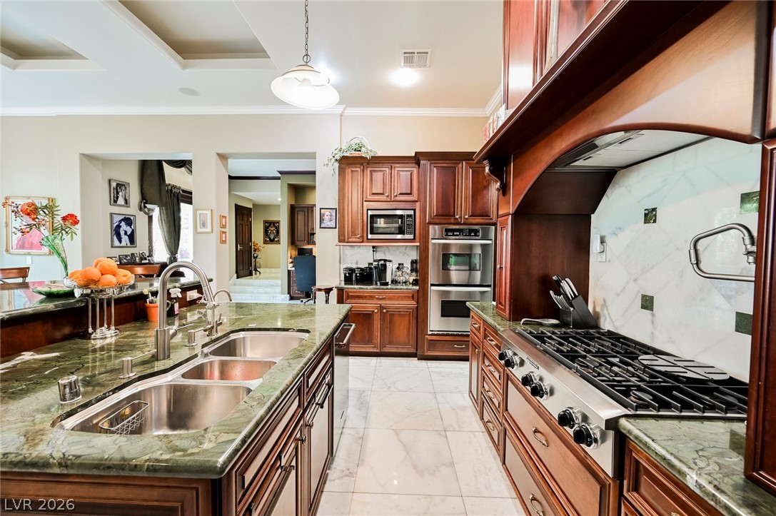 3495 Pama Lane