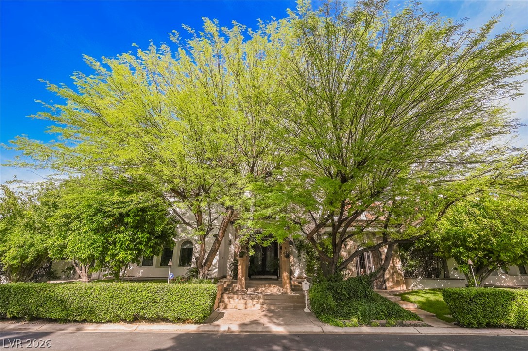 3495 Pama Lane