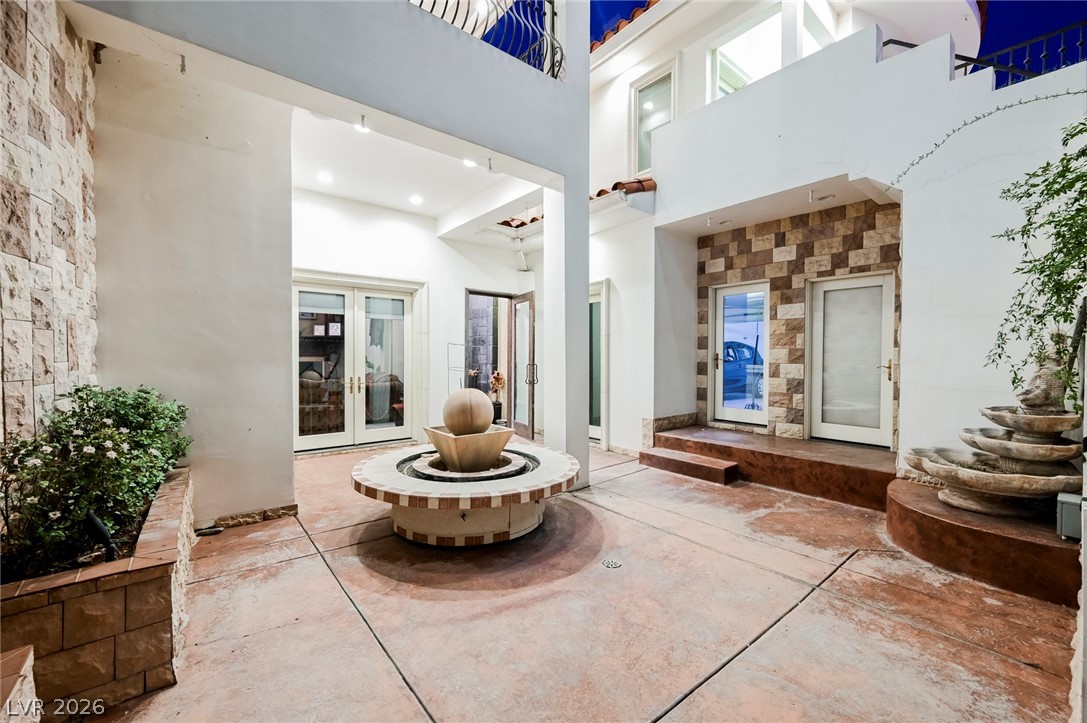 3495 Pama Lane