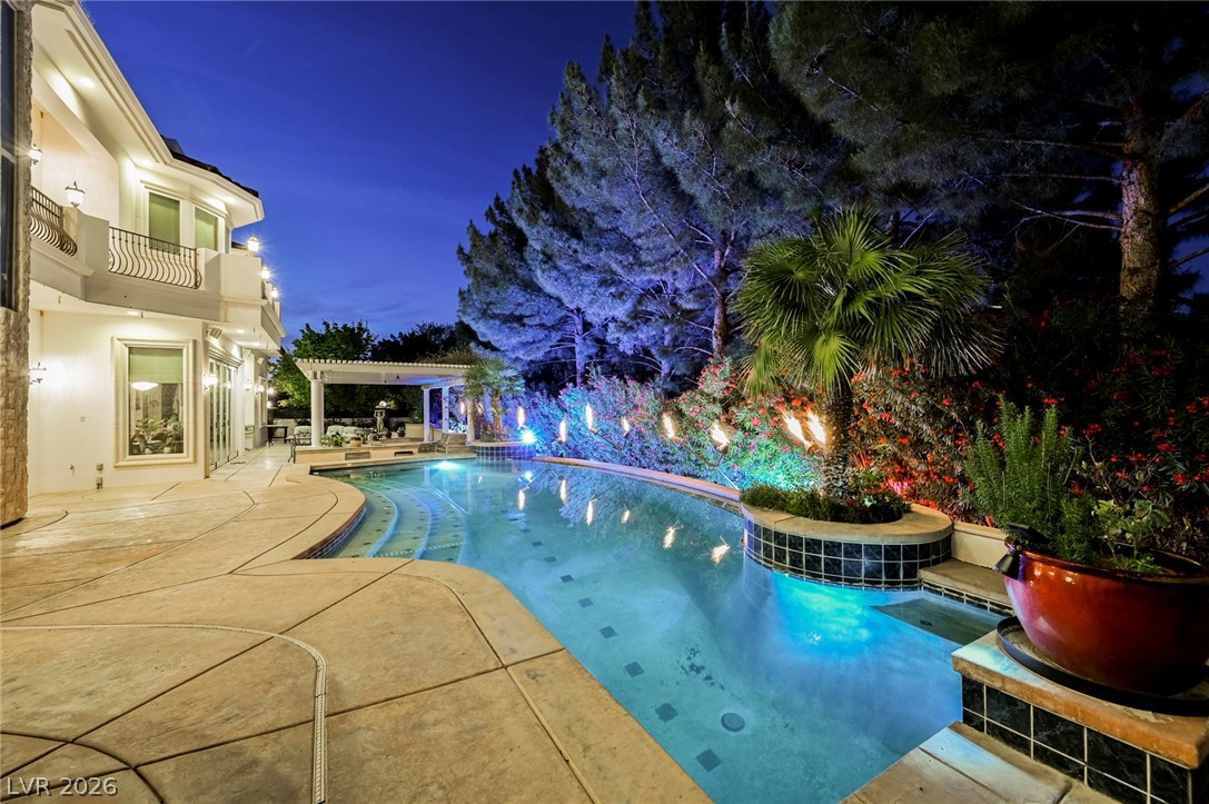 3495 Pama Lane