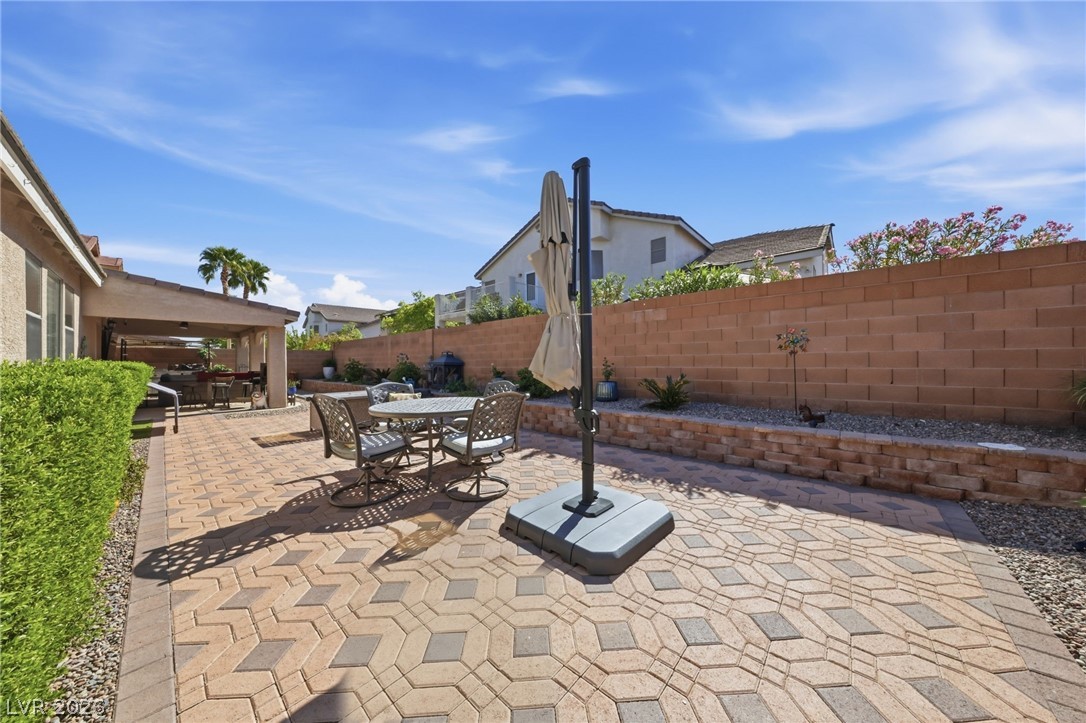 1763 Crystal Stream Avenue
