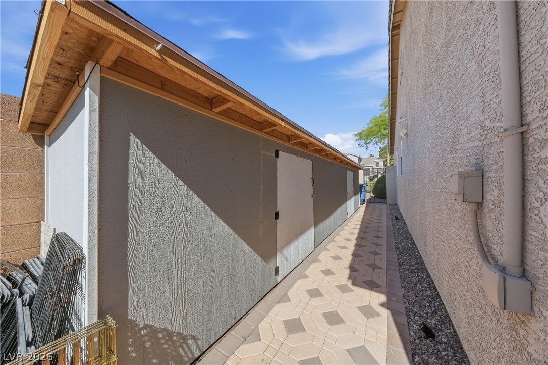 1763 Crystal Stream Avenue