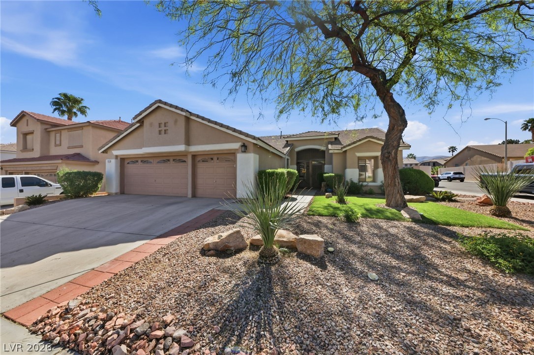 1763 Crystal Stream Avenue