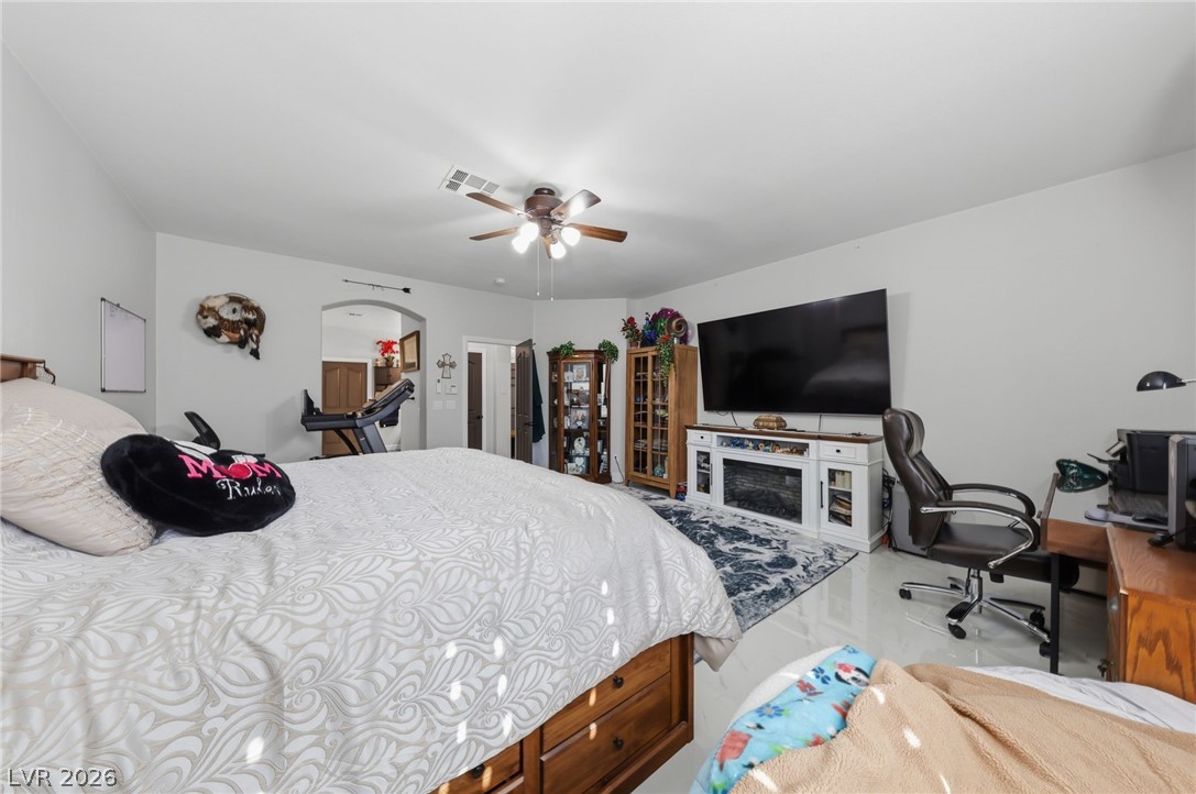 1763 Crystal Stream Avenue