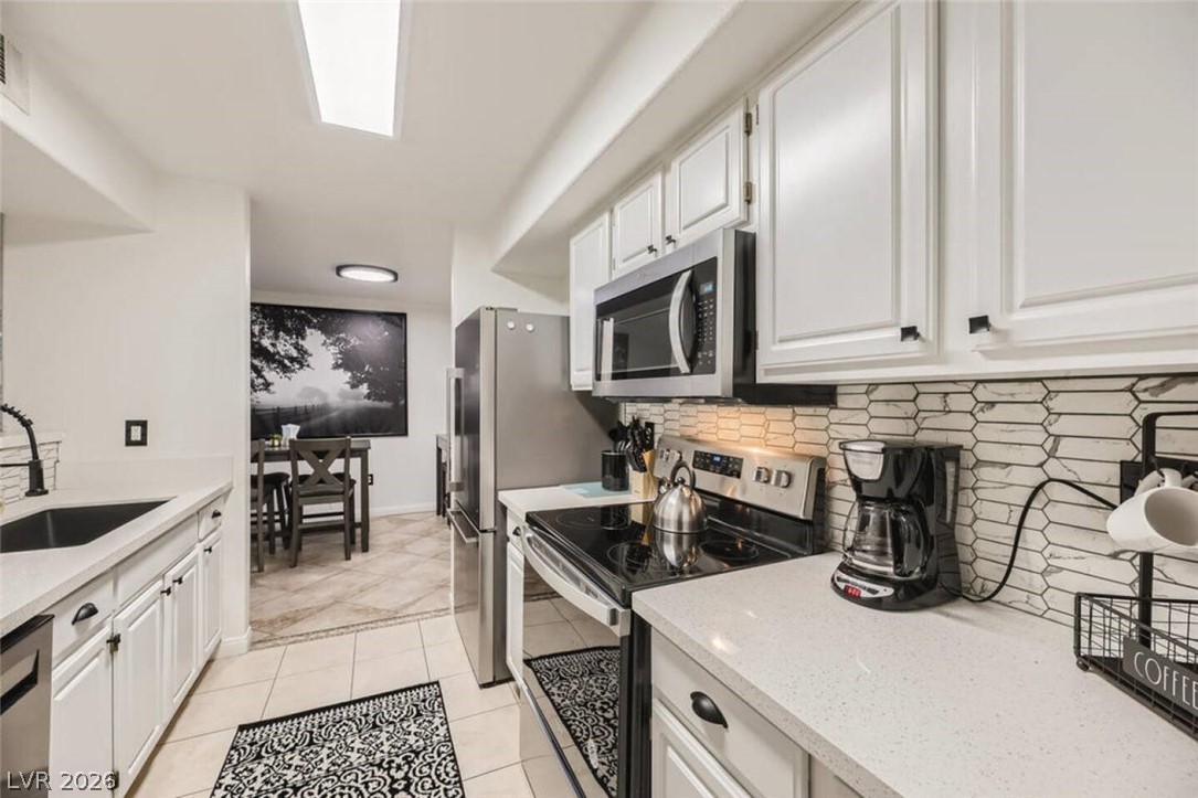555 East Silverado Ranch Boulevard 1158