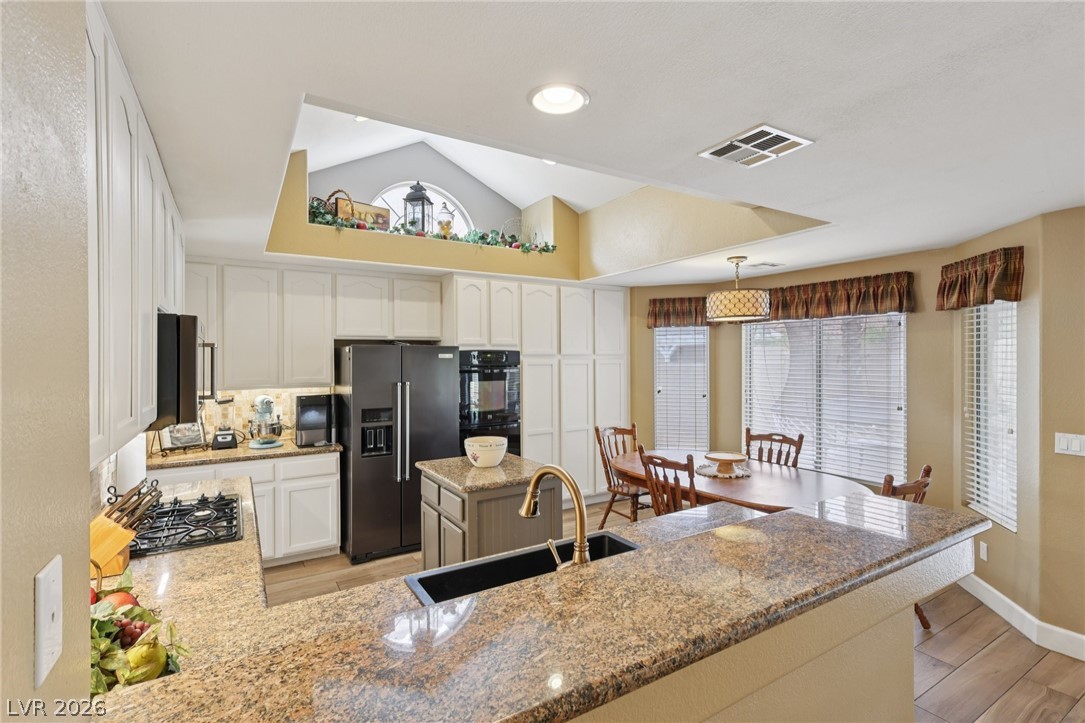 9421 Cedar Heights Avenue