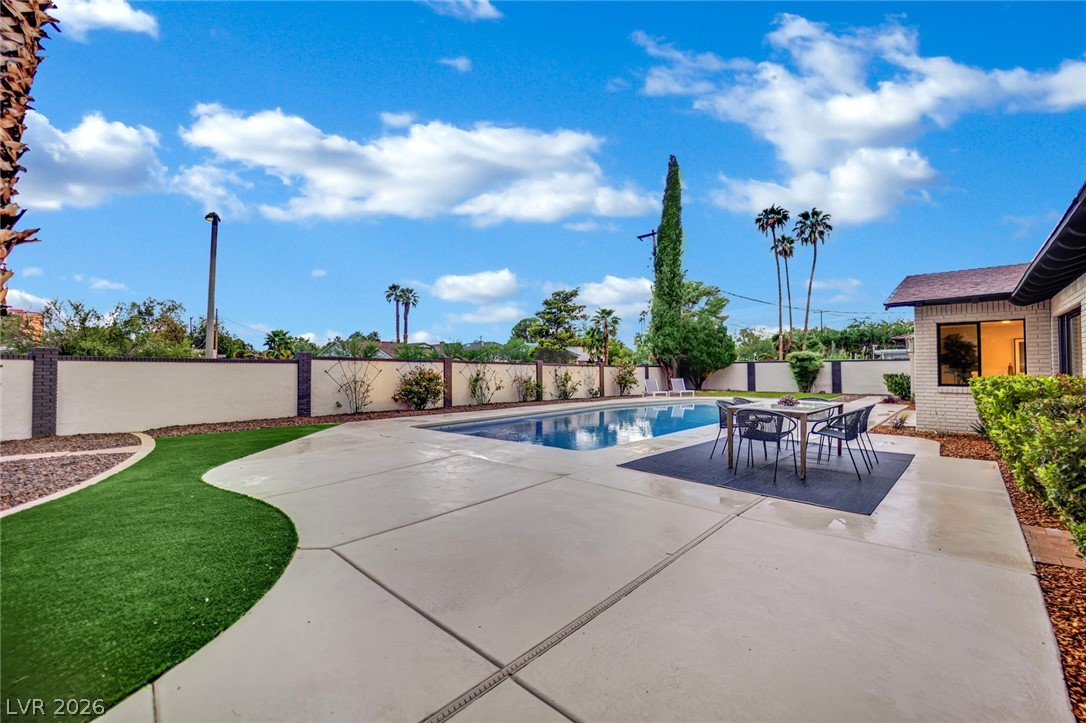 1244 Park Circle