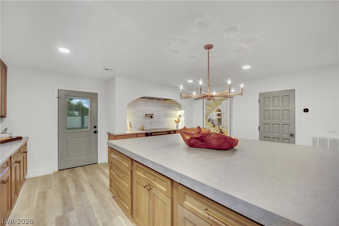 1244 Park Circle