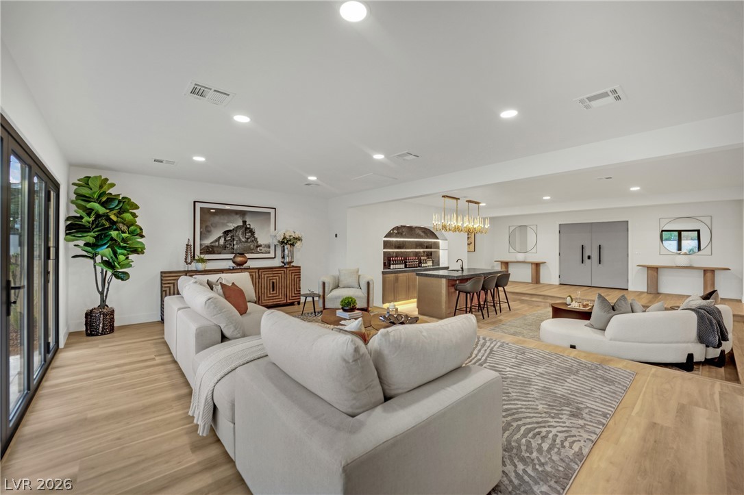 1244 Park Circle