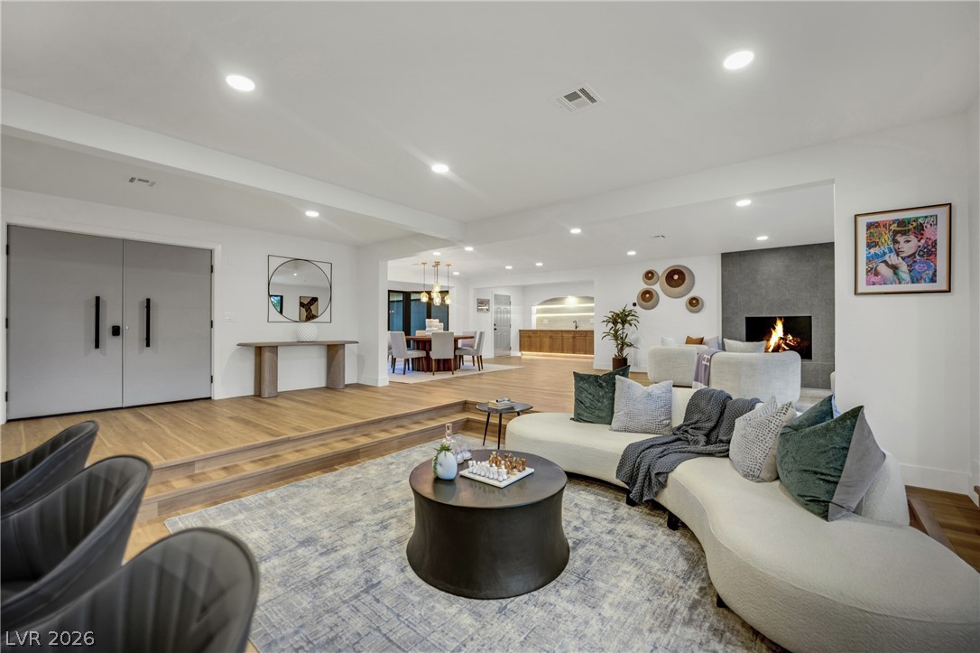 1244 Park Circle