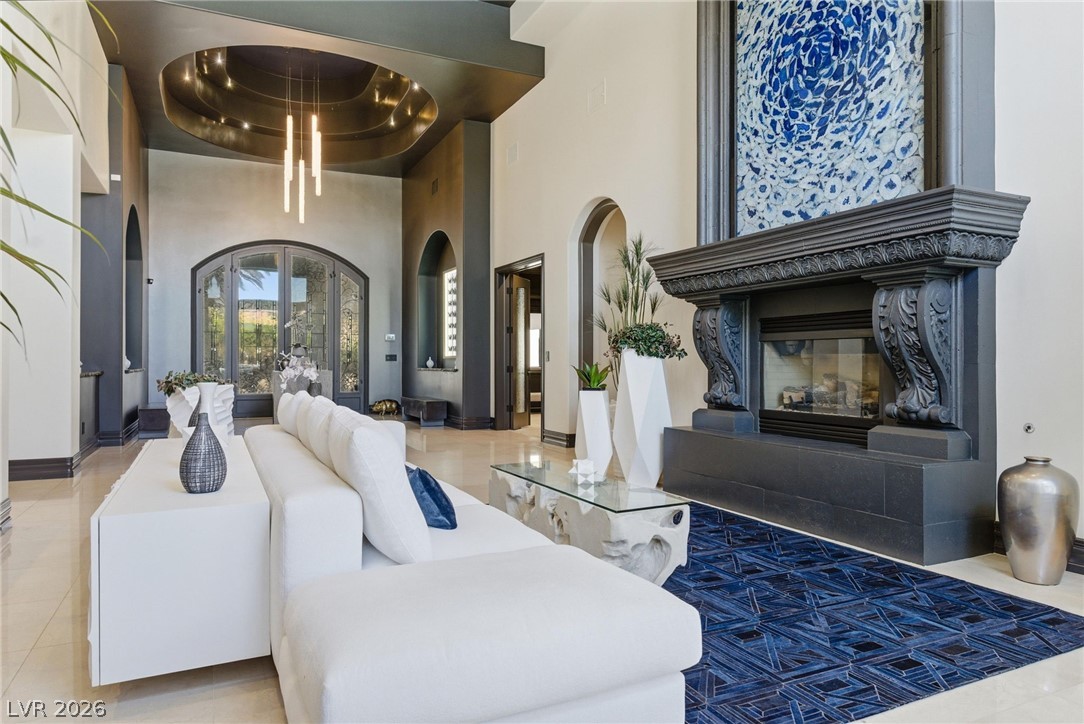 5016 Scenic Ridge Drive