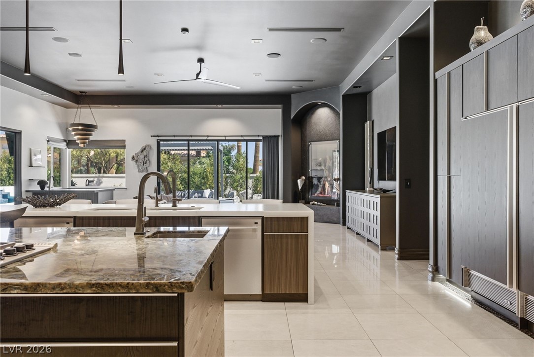 5016 Scenic Ridge Drive