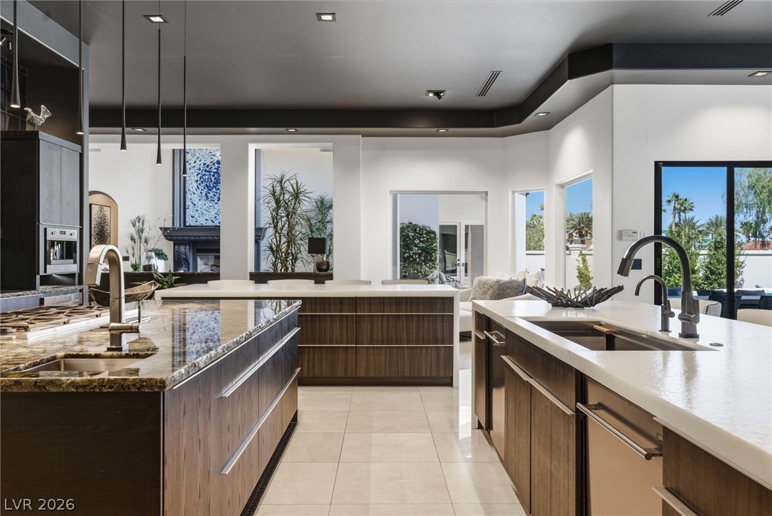5016 Scenic Ridge Drive