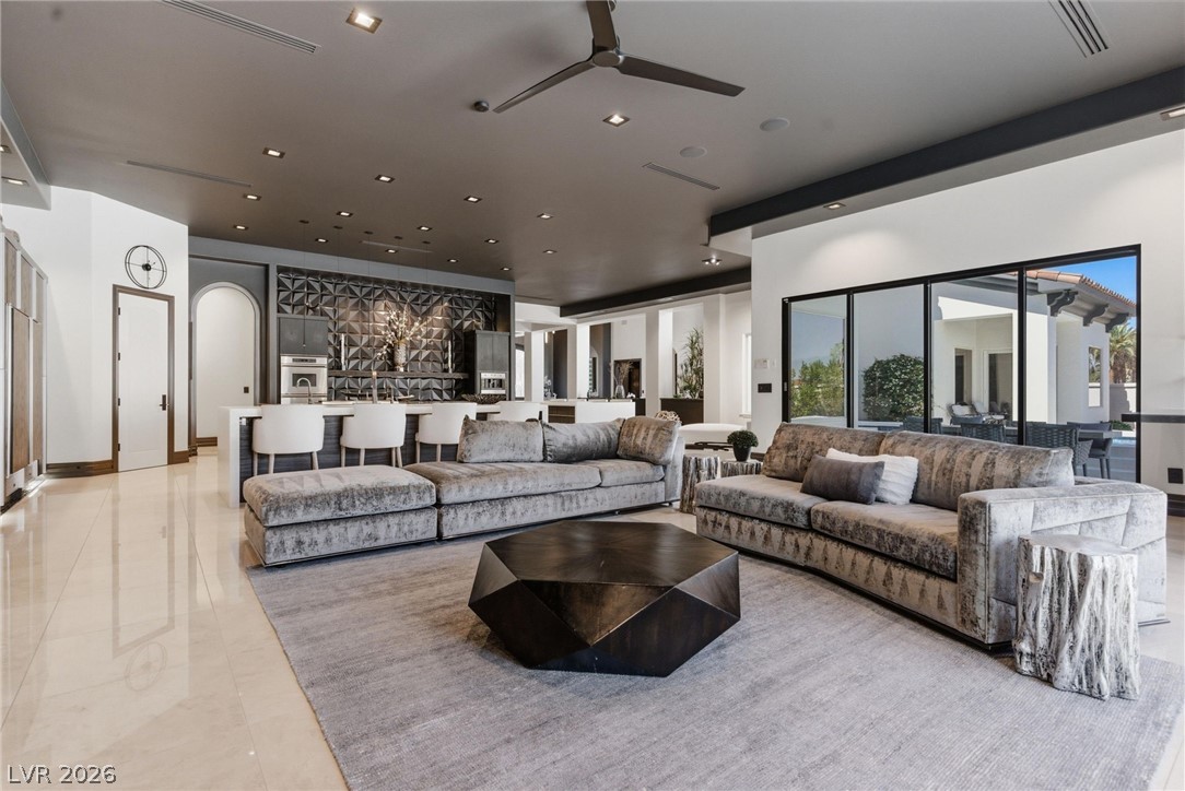 5016 Scenic Ridge Drive