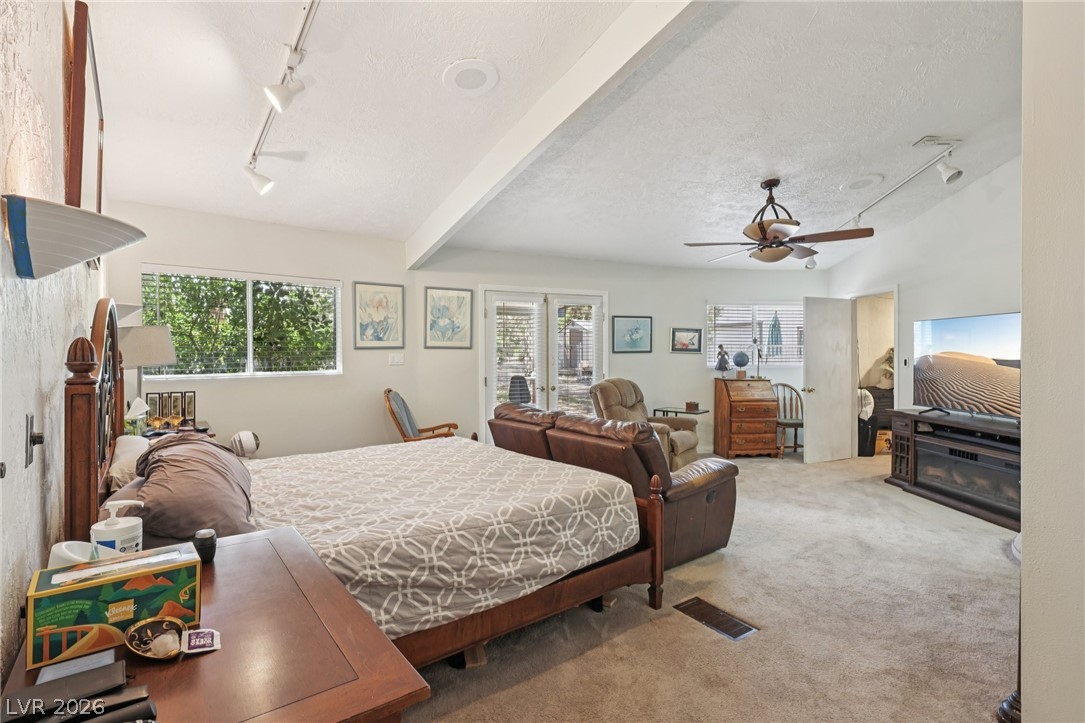 55 Siddall Avenue