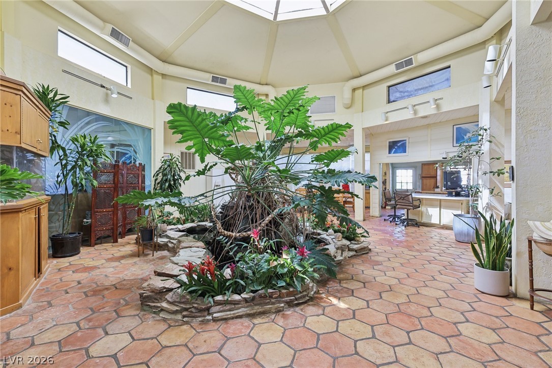 55 Siddall Avenue