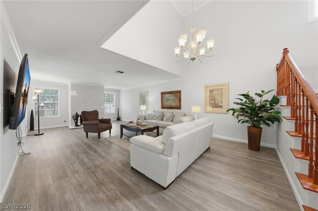 3933 Edgemoor Way