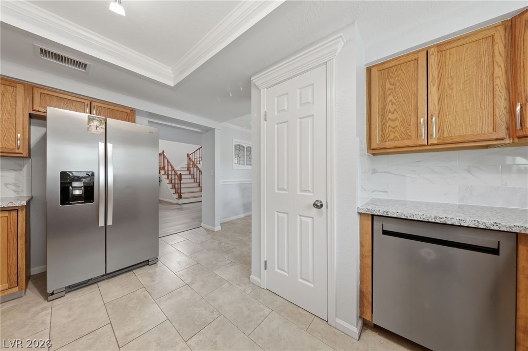 3933 Edgemoor Way