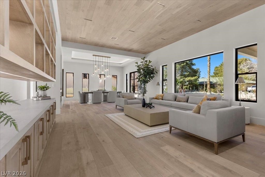 2401 Driftwood Drive