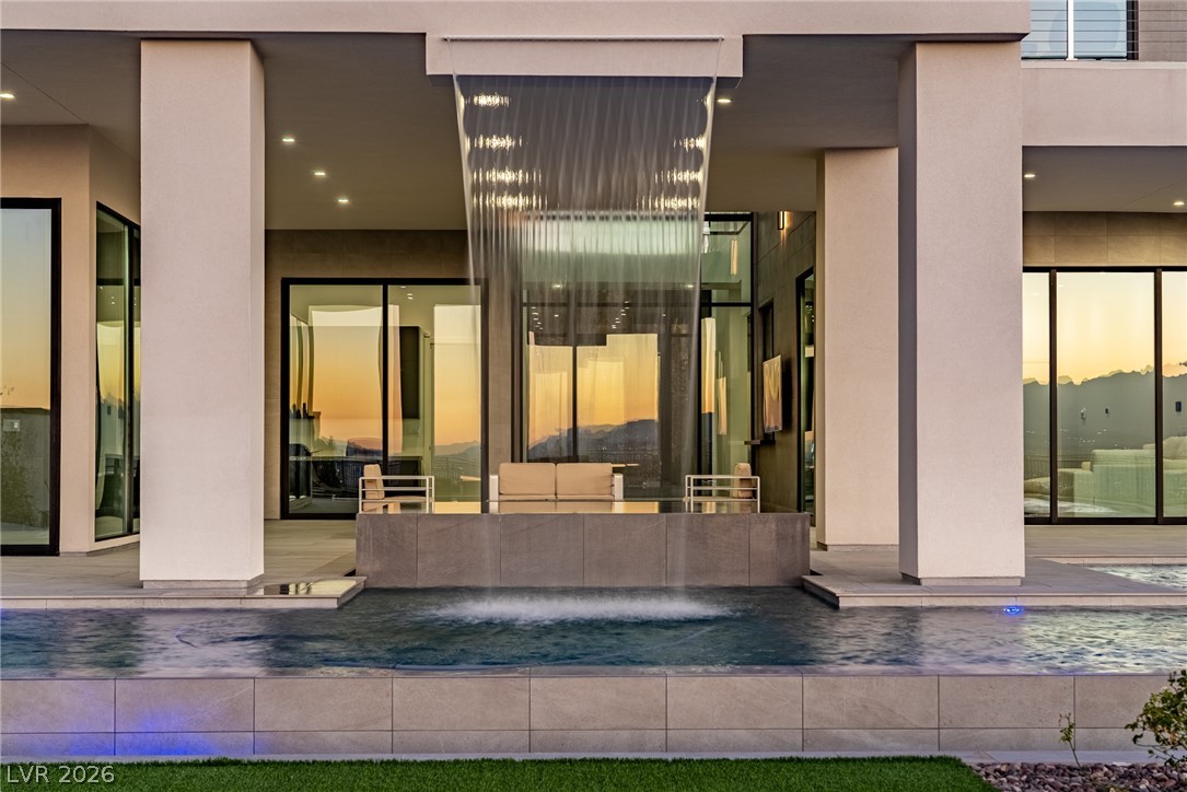25 Rockstream Drive