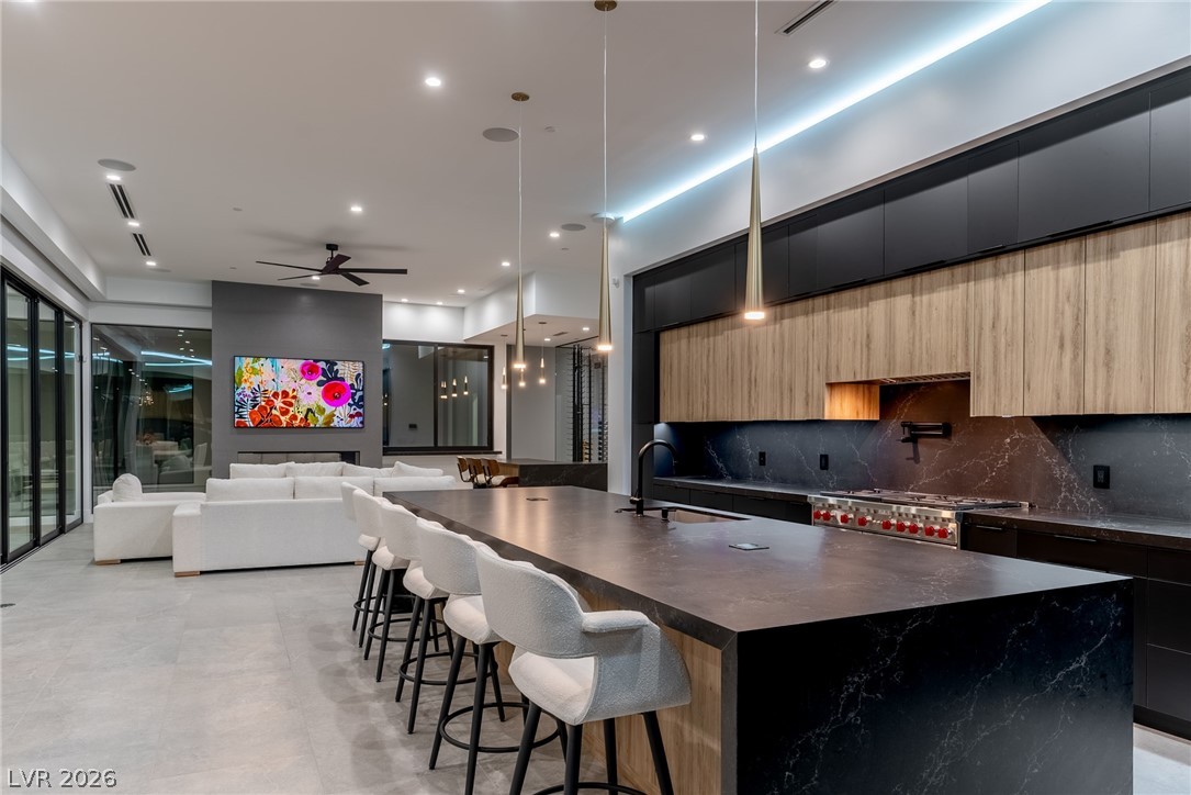 25 Rockstream Drive
