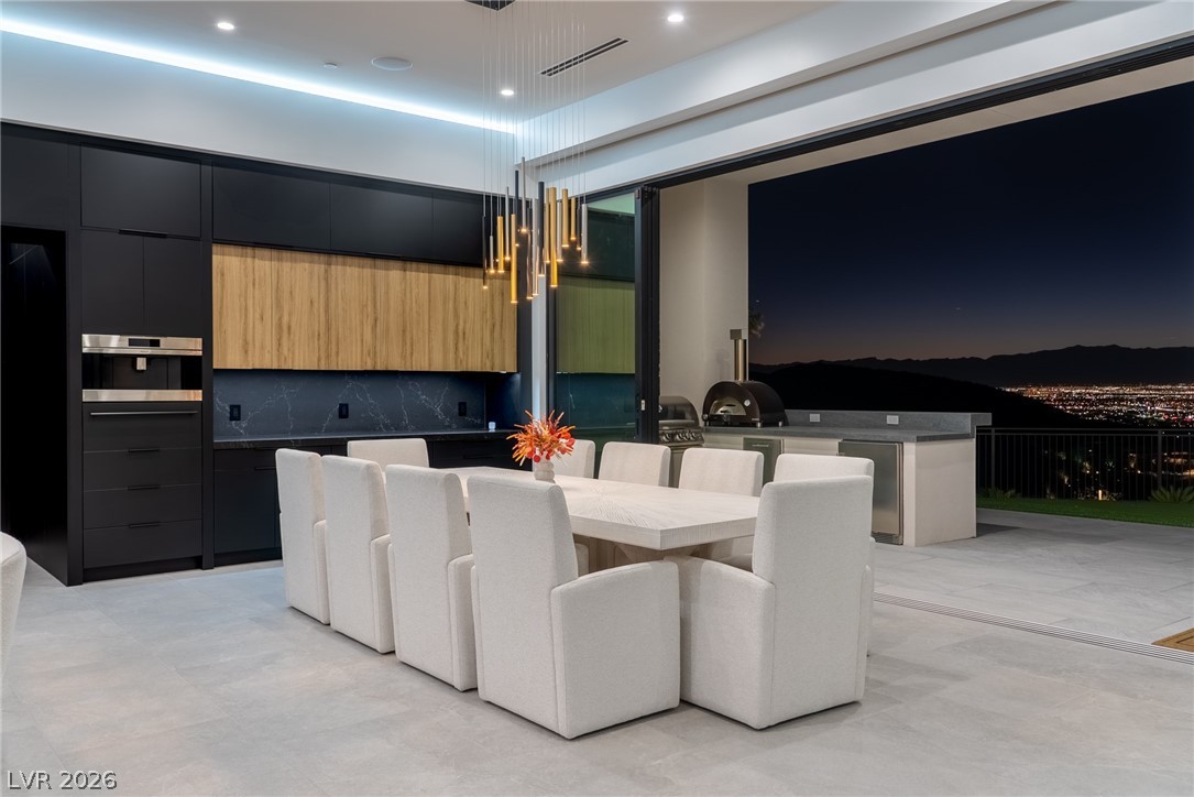 25 Rockstream Drive