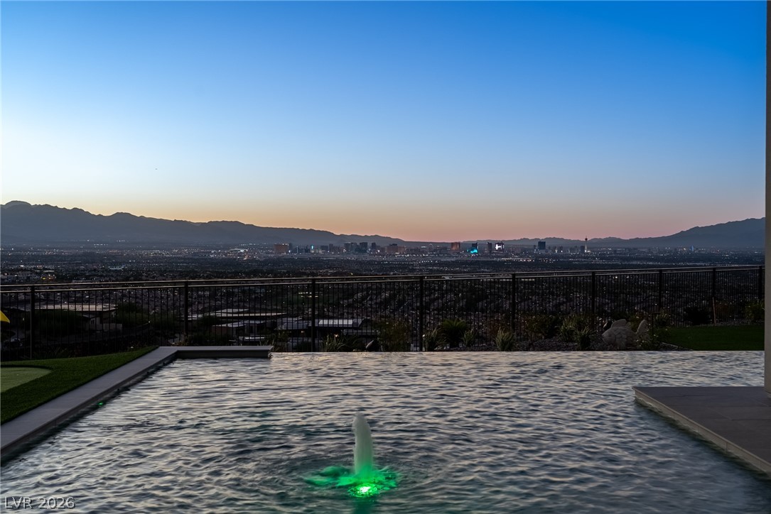 25 Rockstream Drive