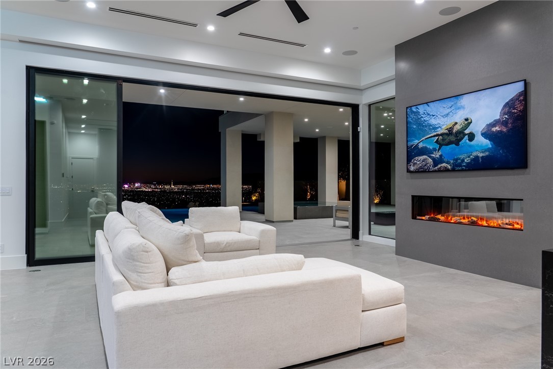 25 Rockstream Drive
