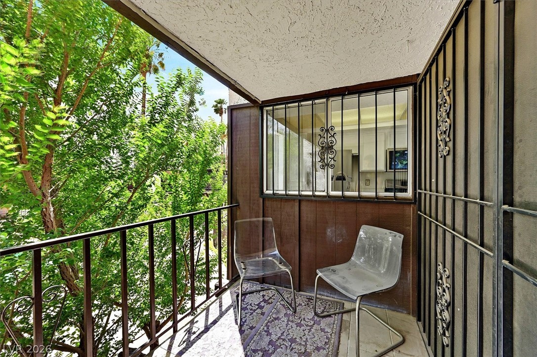 1405 Vegas Valley Drive 208