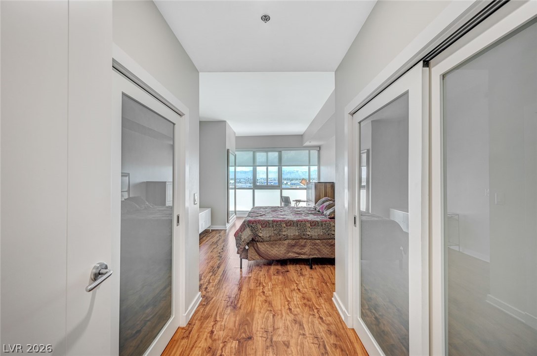 4575 Dean Martin Drive 806