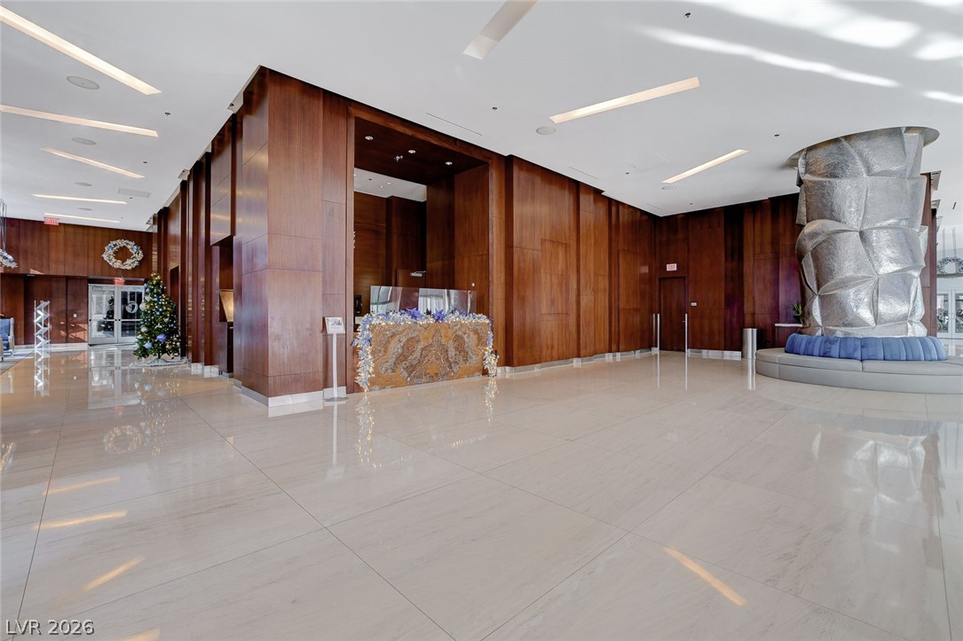 4575 Dean Martin Drive 806