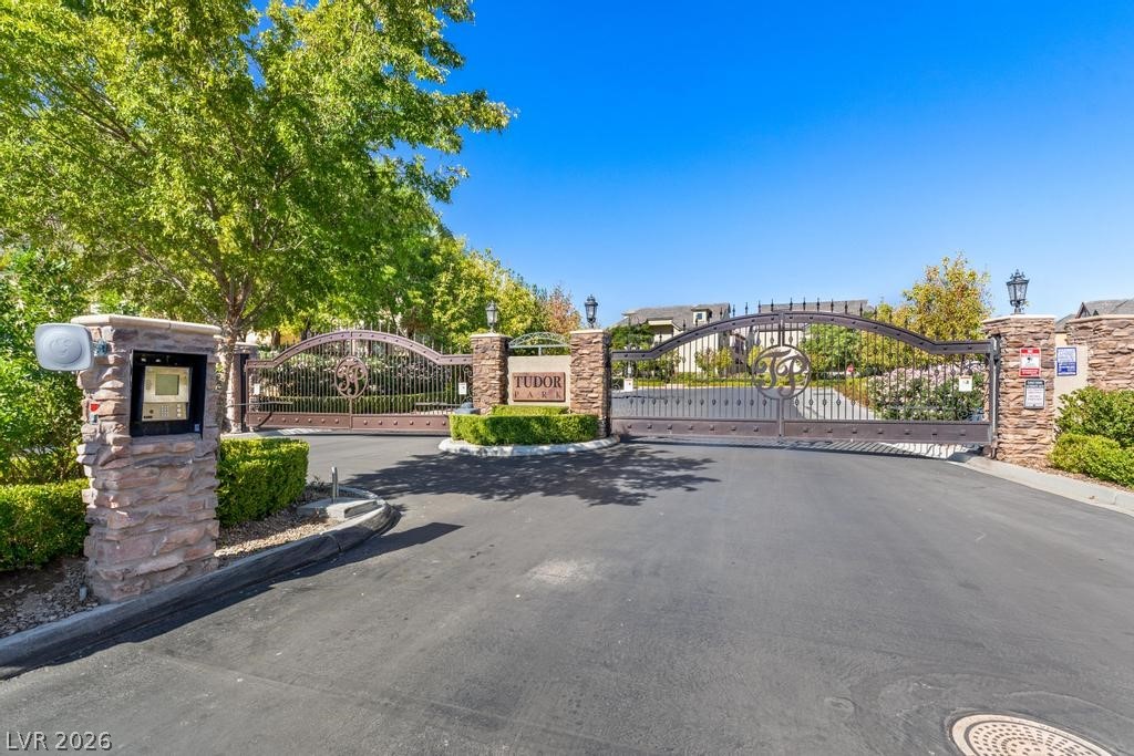 9161 Tudor Park Place