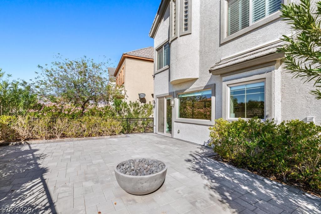 9161 Tudor Park Place