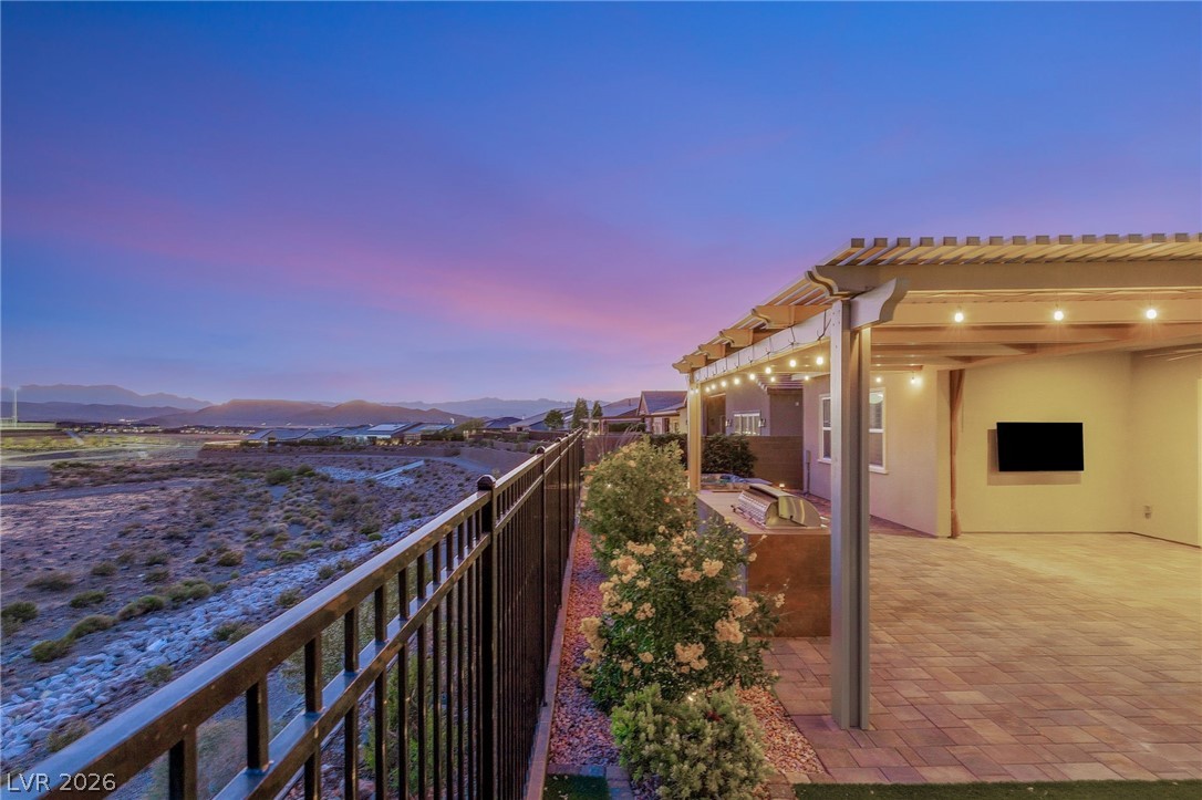 2711 Canvas Sky Street