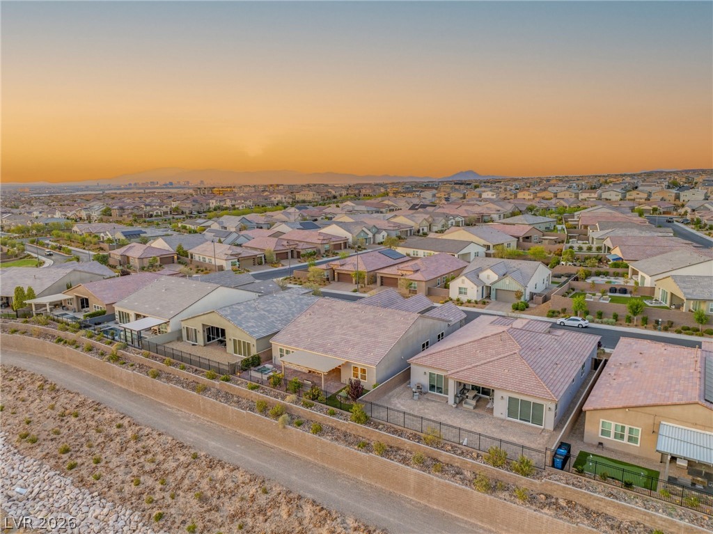 2711 Canvas Sky Street
