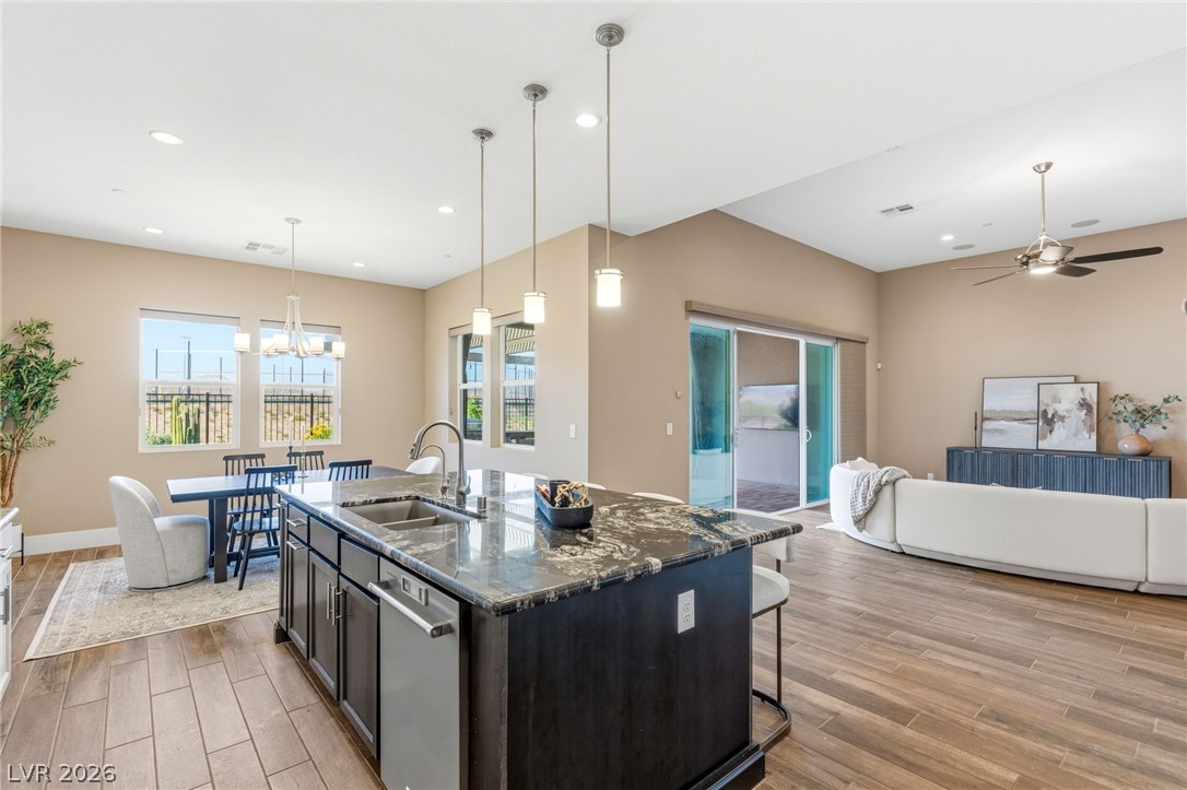 2711 Canvas Sky Street