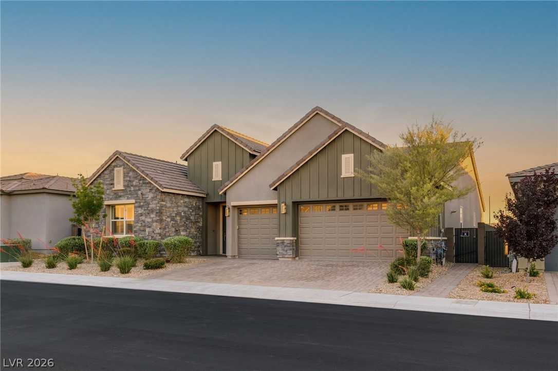 2711 Canvas Sky Street