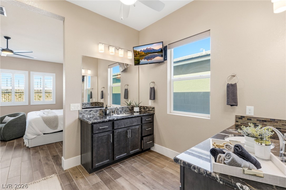 2711 Canvas Sky Street